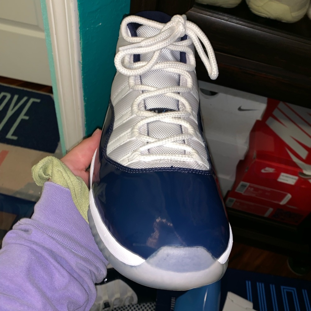 Jordan 11 High “Win like 82” retros - Picture 2 of 8